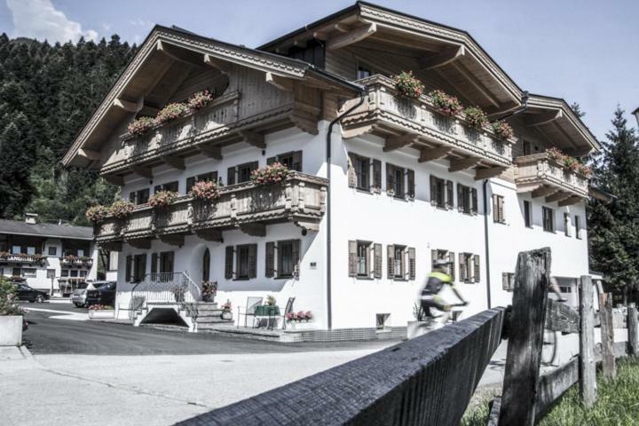Apart Soellbacherhof Fügen Екстериор снимка